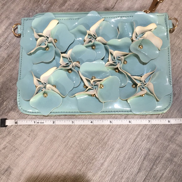 Wristlet - Picture 2 of 6